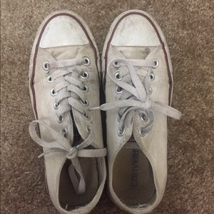White low top converse